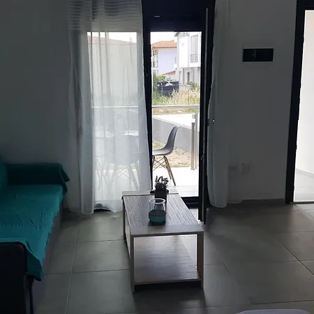 מלון דירות Erika Boutique 3*