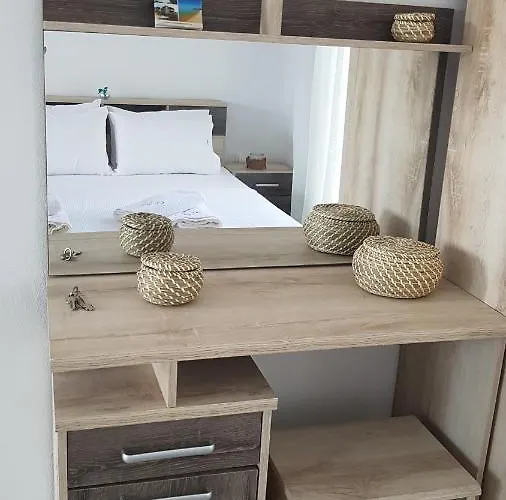 Erika Boutique מלון דירות 3*